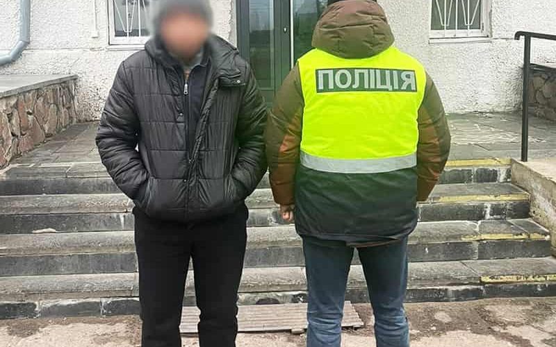 Послуга за 4 тис. доларів – житель Овруччини пропонував військовозобов’язаним перетнути кордон