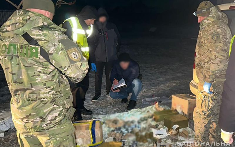 Переправляв брату посилки поштою – під час обшуків у жителя Житомирщини знайшли близько 40 гранат та 3000 набоїв