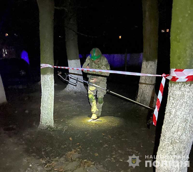 За наказом рф двоє молодиків заховали вибухівки в м’якій іграшці, колонці та термосі – на Житомирщині планували вчинити терористичний акт