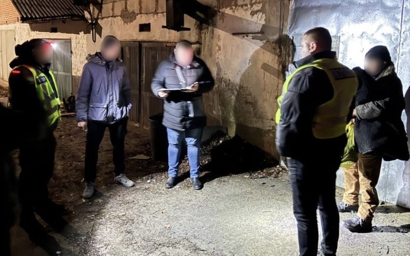 На Житомирщині викрили чоловіка, який поцупив 700 л дизпалива на підприємстві, де працював
