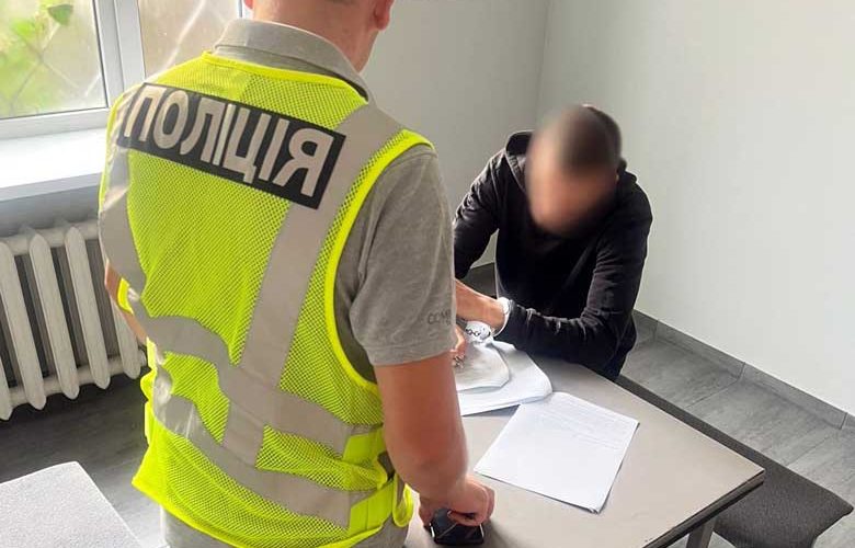 На Житомирщині викрили трьох чоловіків, які на замовлення рф підпалили релейні шафи на залізниці