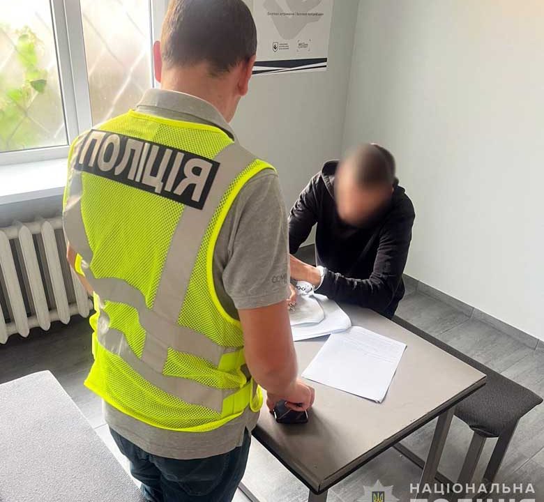 На Житомирщині викрили трьох чоловіків, які на замовлення рф підпалили релейні шафи на залізниці