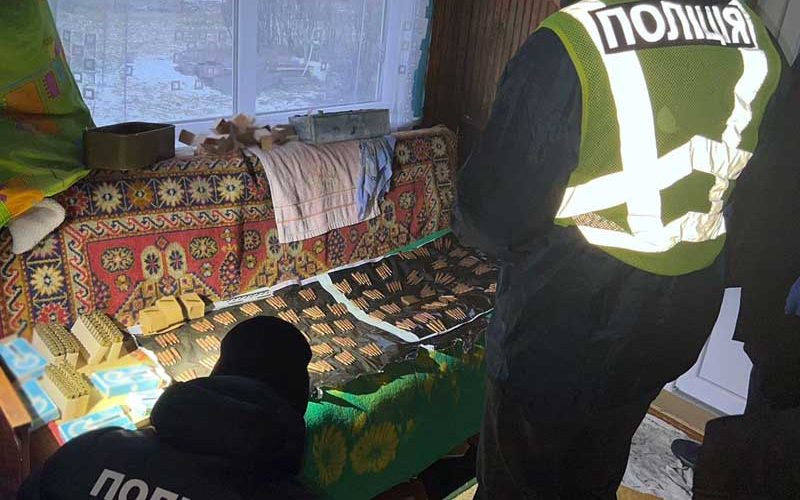 Протягом трьох днів на Житомирщині виявили та вилучили понад тисячу боєприпасів й кілограм наркотиків