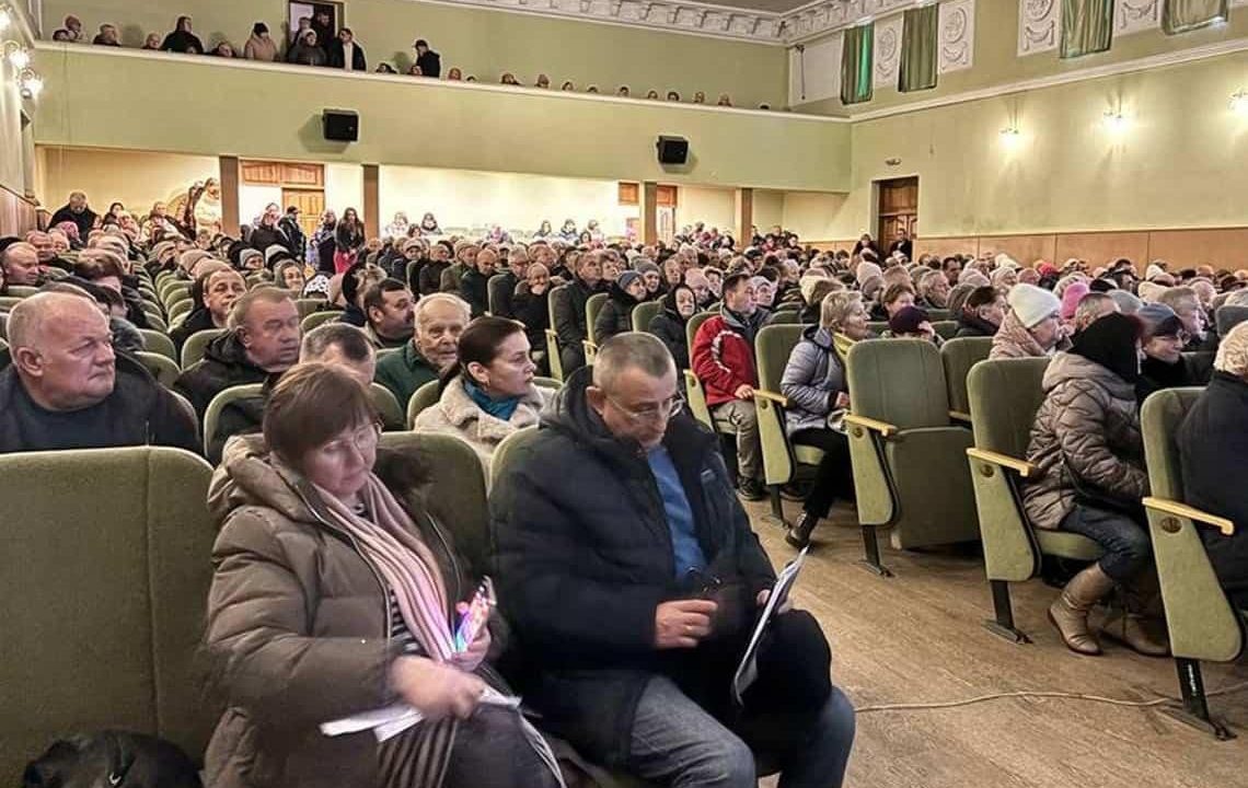 Чорнобильці з Коростенщини збирають підписи для звільнення заступниці міністра соцполітики та міністра праці та соціальної політики України