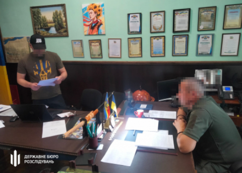 На Житомирщині до суду передали справу підполковника, який змушував військових ремонтувати його будинок