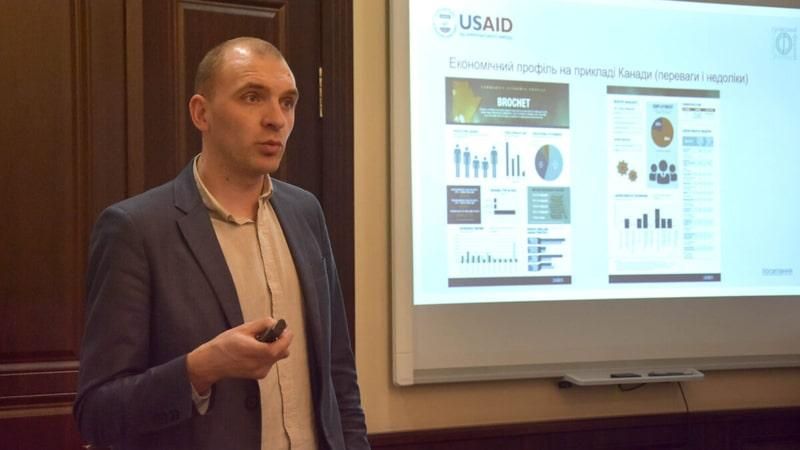 У Коростені призупинив роботу проєкт, що був орієнтований на підвищення профрівня працівників органів місцевого самоврядування