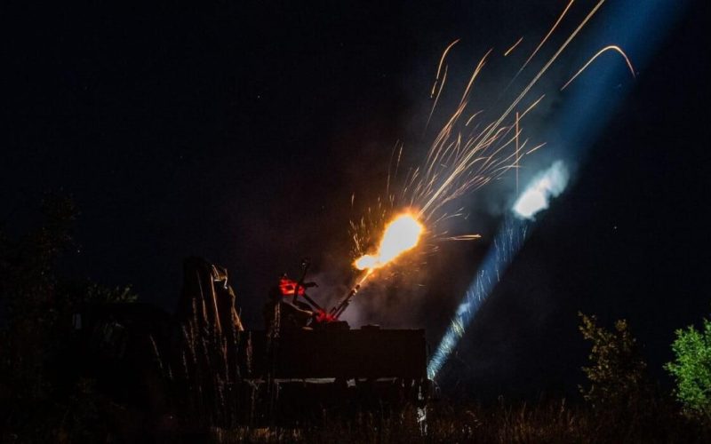 Нічна атака по Україні: сили ППО збивали безпілотники в Житомирській області