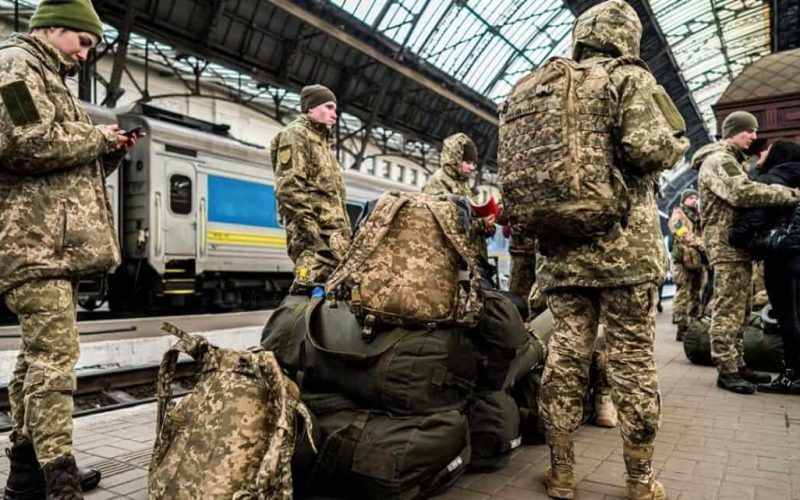 Міноборони запустило контракти для українців 18-24 років: які умови їм пропонують