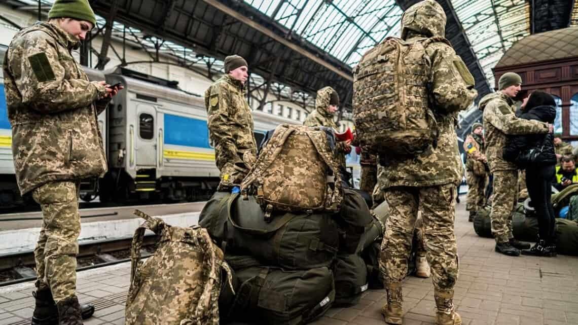 Міноборони запустило контракти для українців 18-24 років: які умови їм пропонують