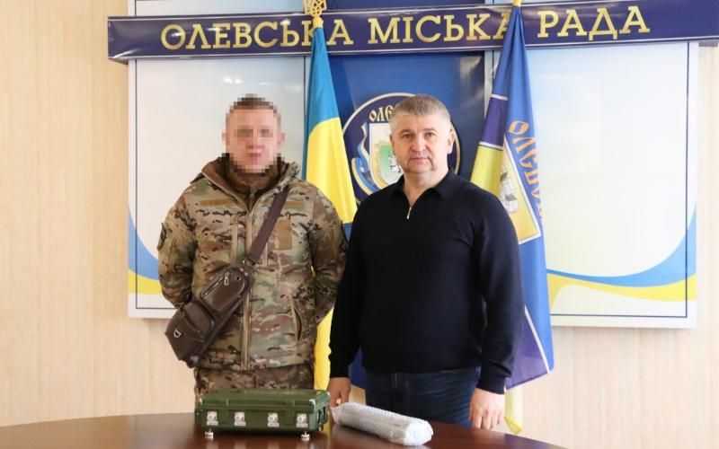 Олевська громада передала для земляка-захисника РЕБ вартість у понад 90 тис. грн