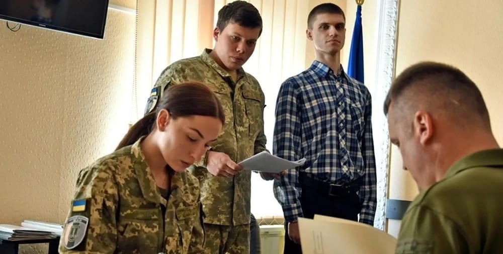 Кабмін заборонив відправляти людей з інвалідністю на ВЛК