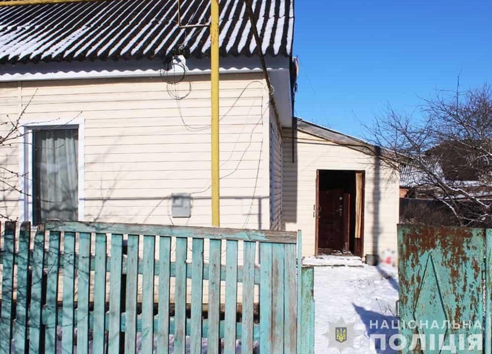 Взяв молоток та кілька разів вдарив товариша – у Коростені затримали 35-річного чоловіка