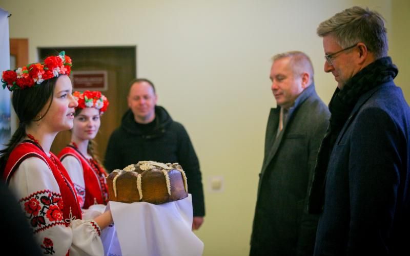 У Малині канцлеру Міноборони Естонської Республіки вручили відзнаку “Почесний громадянин громади”
