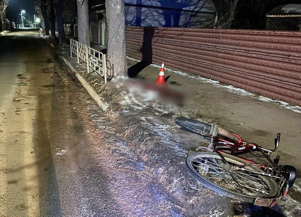 У Коростені п’яна водійка збила велосипедистку та втекла, постраждала у реанімації