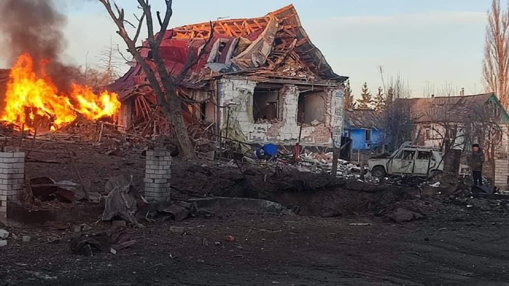 На Житомирщині уламки збитого об’єкта влучили в житловий будинок, є постраждалі
