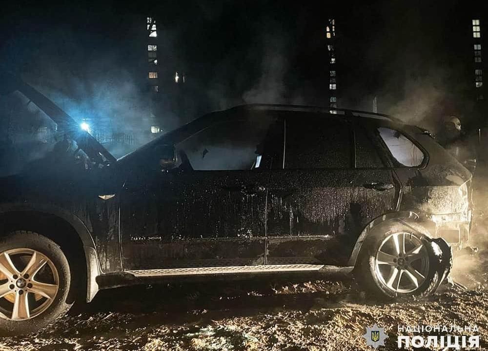 Через відео в соцмережах 30-річному жителю Житомирщини підпалили автівку, аби помститися