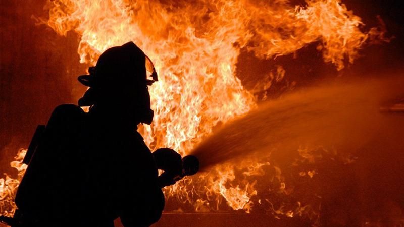Через жарину, що випала з каміна, в селі на Овруччині горів будинок