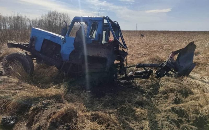 У Коростенському районі працівник лізхоза на тракторі підірвався на вибухівці