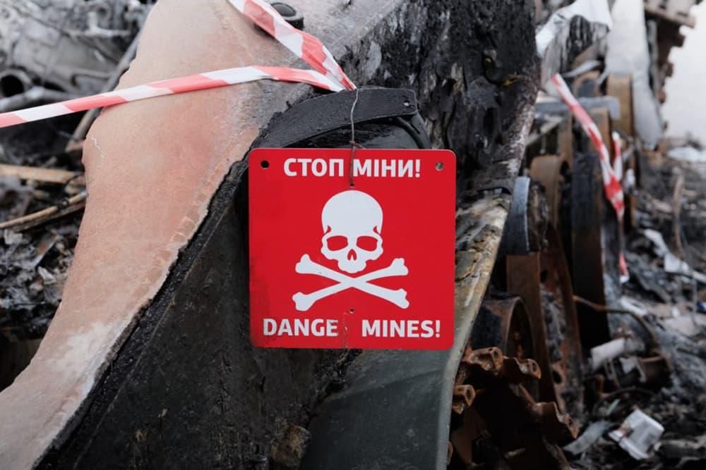 Підірвався на міні біля деокупованої території на Коростенщині – подробиці поранення лісівника