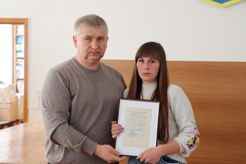 Родина загиблого Захисника отримала ордер на вселення до будинку в селі Олевської громади