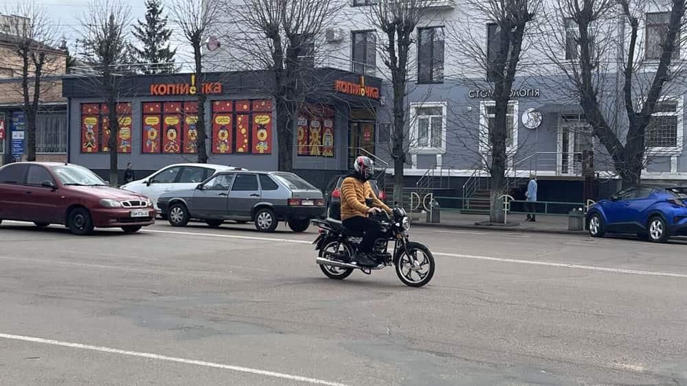Правоохоронці розповіли, чи заважають “гучні” мотоциклісти коростенцям
