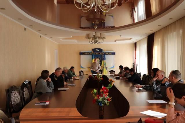 На Координаційній раді говорили про заміну напису на пам’ятному знаку “Олевську 1000 років”, яке виконане російською