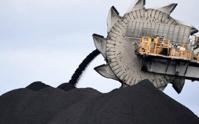 Якими надрами багатий Коростенський район та де вони знаходяться