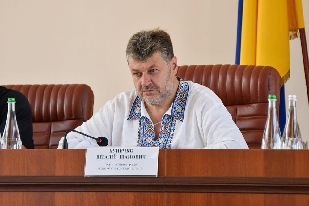 Минулого року керівник Житомирської ОВА отримав понад 1 млн грн заробітної плати: ще більше позичив донці