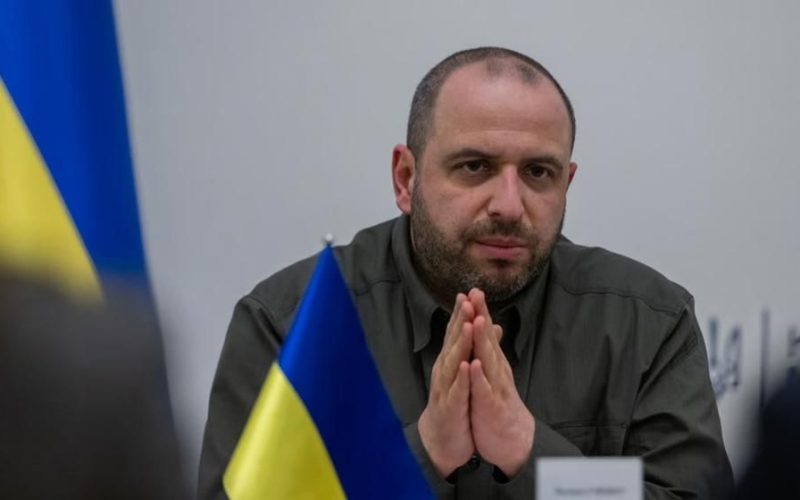 Оприлюднено декларацію міністра оборони Умєрова: заробив за рік 4,9 млн грн