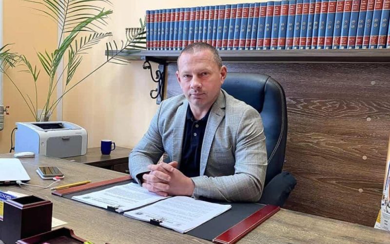 На понад 100 тис. грн за рік збільшилась заробітна плата у керівника управління праці та соцзахисту населення Коростенської міськради