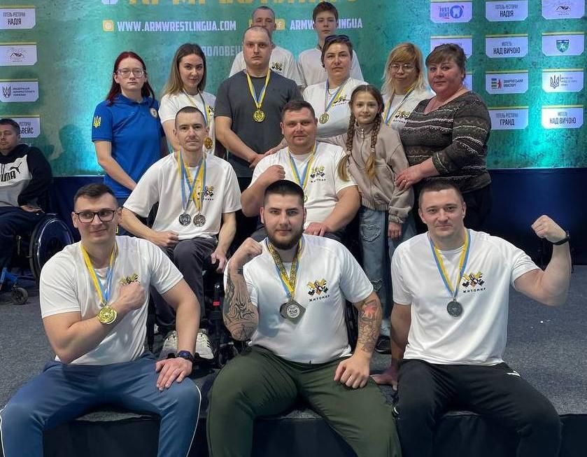 На чемпіонаті України з армрестлінгу коростенські спортсмени вибороли нагороди