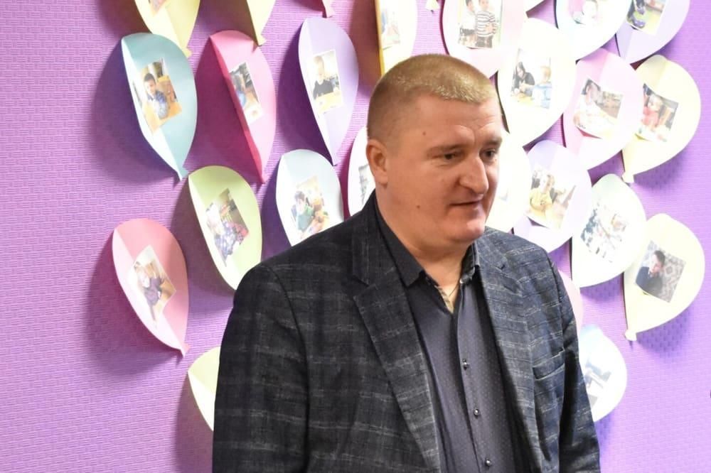 Купив автомобіль та заробив понад пів мільйона гривень – декларація заступника мера Коростеня Олександра Синицького