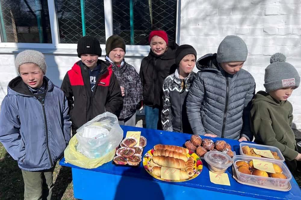 Збирали гроші для ЗСУ: в одному з ліцеїв Олевська провели благодійний ярмарок