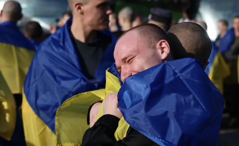 Двоє військових з Овруцької громади повернулись з російського полону