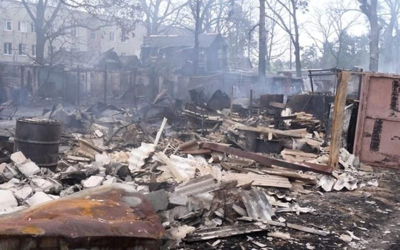 Внаслідок нічної атаки на Житомирщині пошкоджені 11 будинків, дитсадок та згоріли 12 гаражів