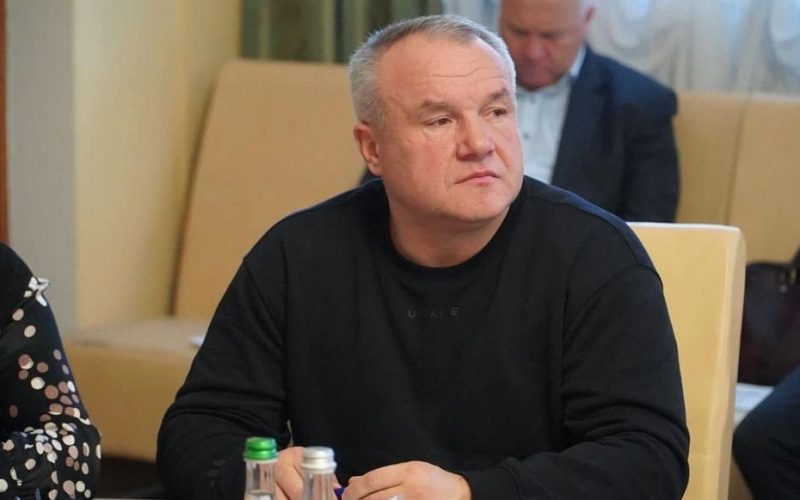 Понад 1 млн грн – заробітна плата керівника Коростенської РВА Олега Рябого
