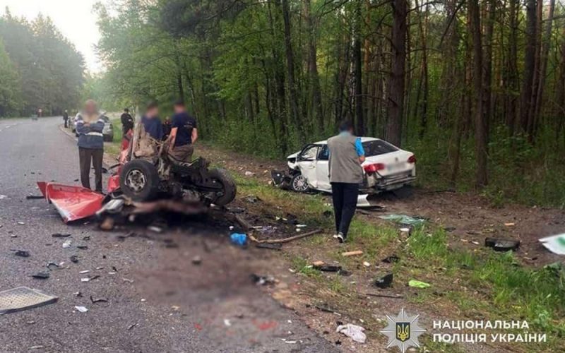 На Овруччині зіштовхнулися два Volkswagen: загинув водій-коростенець та його пасажир, ще двоє – травмовані