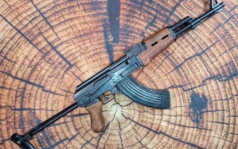 В одній з громад на Овруччині закуповують магазини автомата АК та макети Калашникова