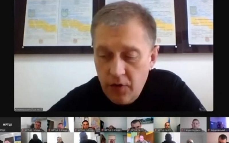 У Житомирському ТЦК прокоментували злите у мережу відео з наради щодо мобілізації, де мова йшла про добову “поставку”