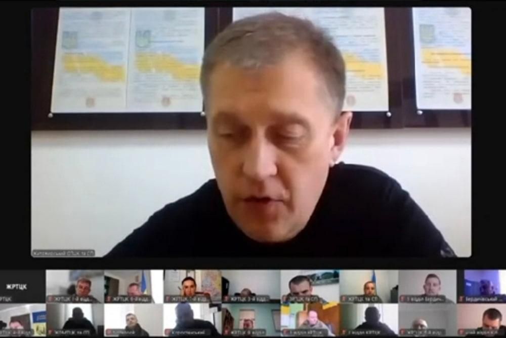 У Житомирському ТЦК прокоментували злите у мережу відео з наради щодо мобілізації, де мова йшла про добову “поставку”