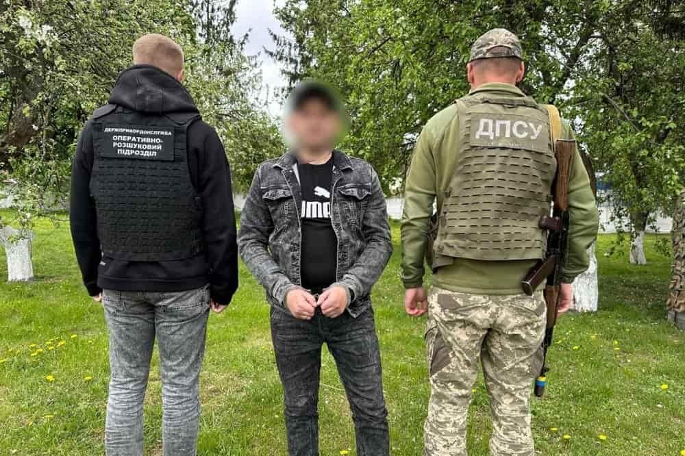 У потязі «Коростень-Бережесть» прикордонники затримали жителя Овруча, якого підозрюють у зґвалтуванні неповнолітньої
