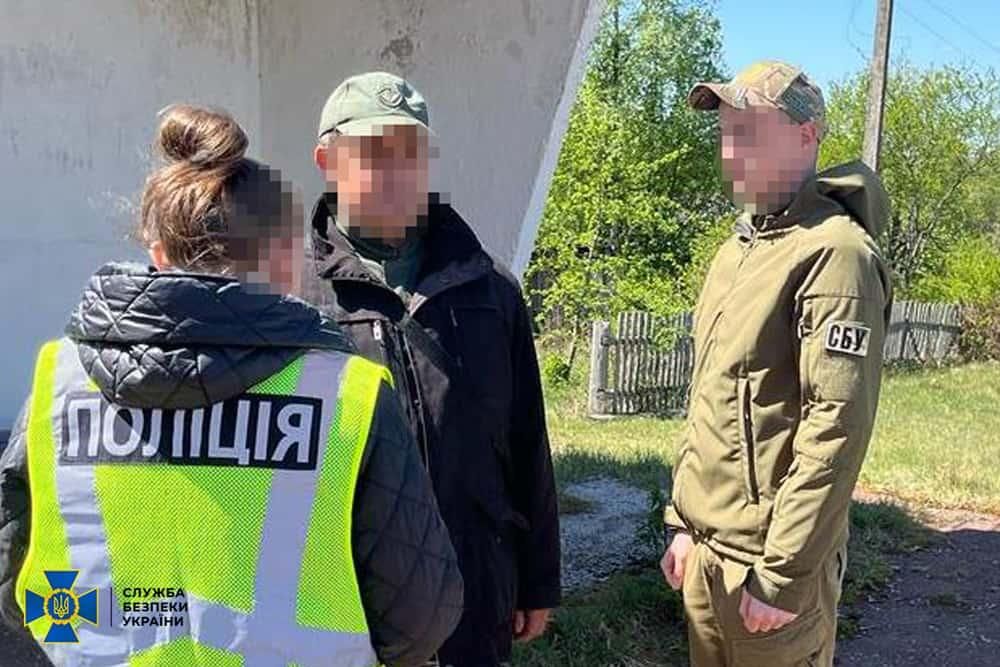 Житель одного з сіл Коростенщини обіцяв за 3 тис. доларів переправити військовозобов’язаного через кордон