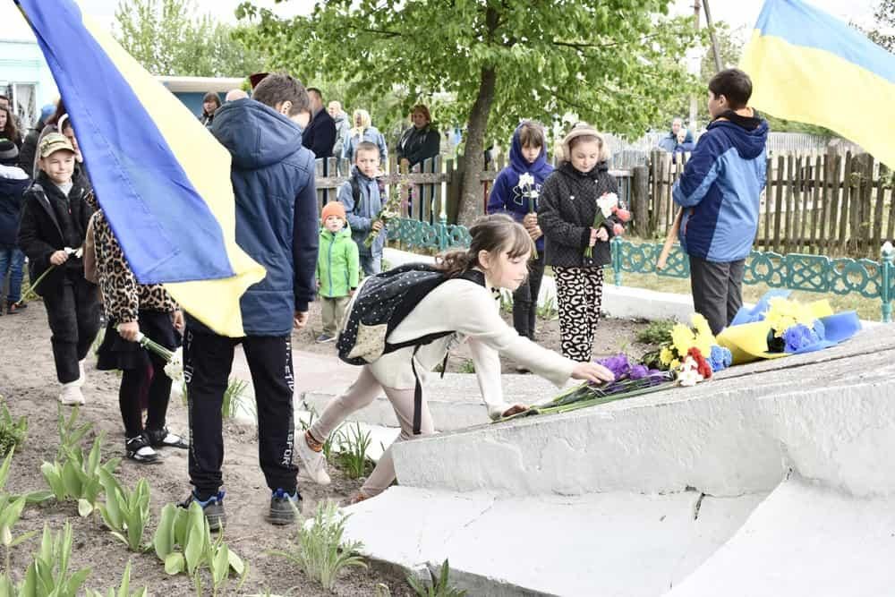 У місті Коростені біля Меморіалу Слави відбувся мітинг-реквієм