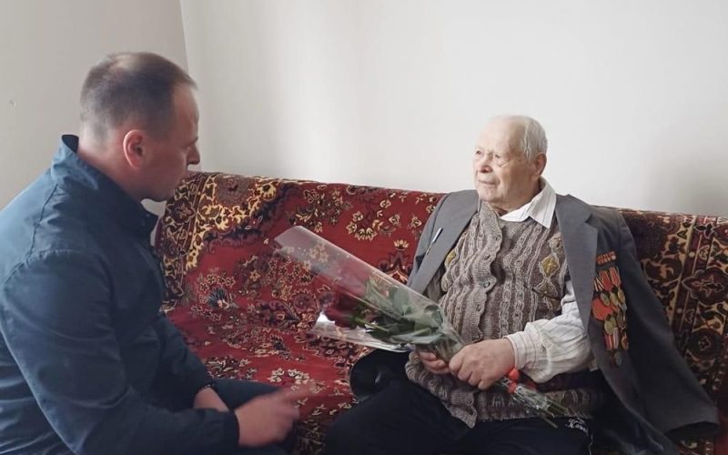 У Малині вітали 97-річного ветерана Другої світової війни