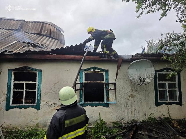 У Чоповичах під час ліквідації пожежі рятувальники виявили в будинку тіло жінки
