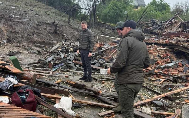 На Житомирщині екологи визначають шкоду довкіллю після ракетного удару рф