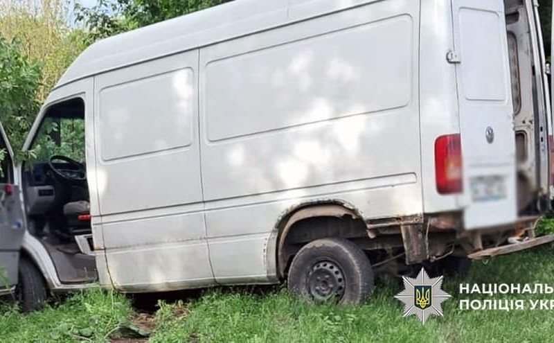 У селі на Житомирщині зіштовхнулися п’яні водії на мікроавтобусі та мотоциклі