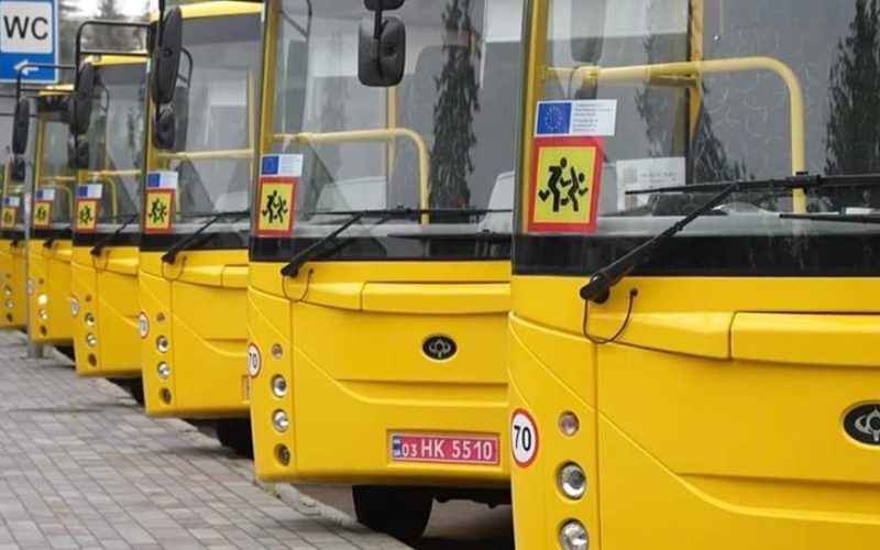 Які громади Коростенського району отримали нові шкільні автобуси
