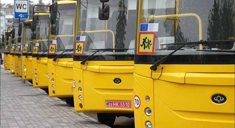 Які громади Коростенського району отримали нові шкільні автобуси