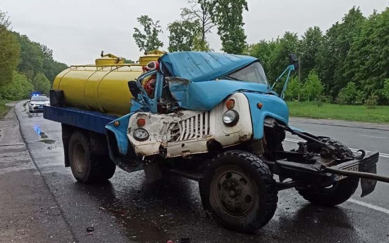 Минулого місяця на дорогах Житомирщини у ДТП загинуло сім осіб